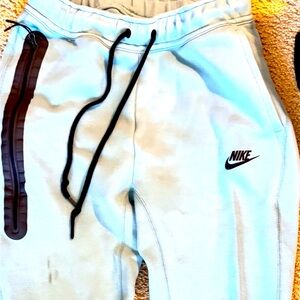 Nike White Sweatpants Relaxed Fit